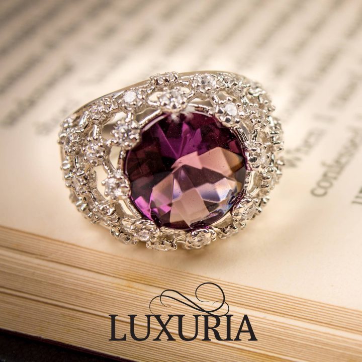LUXR116-6 Luxuria cocktail ring makes a great gift for her