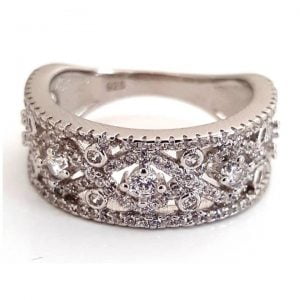Luxuria- fake diamond infinity band engagement ring