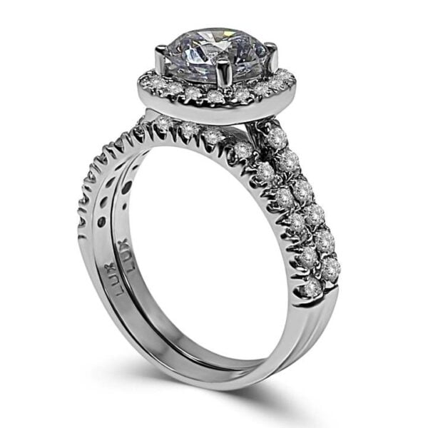 Cubic zirconia halo engagement ring