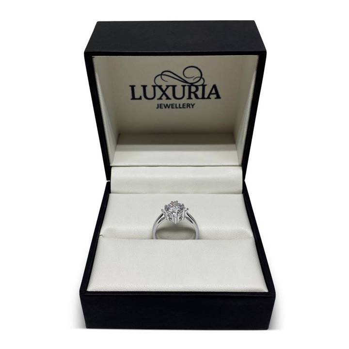 Sterling silver kite shaped ring in Luxuria ring box